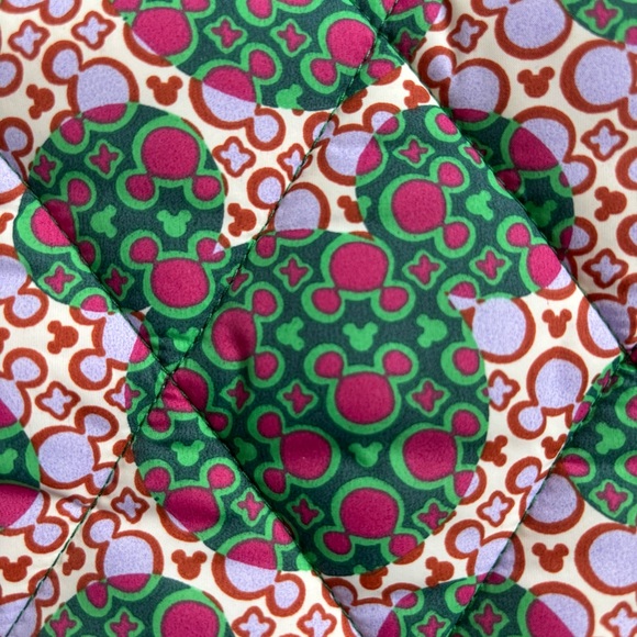 Vera Bradley Disney Original Hipster Mickey Mouse Kaleidoscope Lavender Like New - Picture 5 of 16